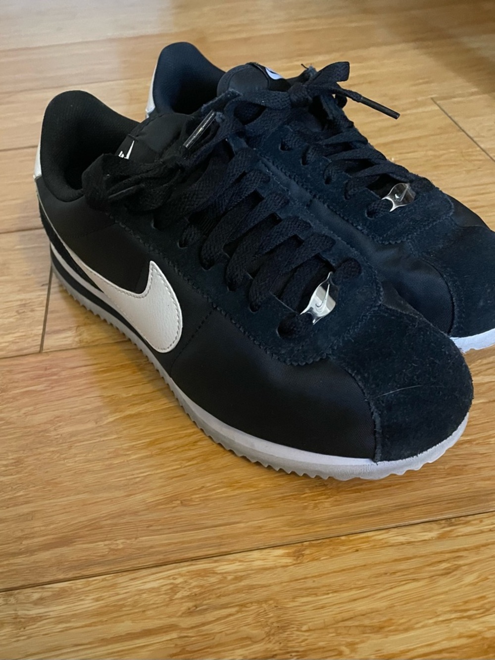 Nike Classic Low-top Cortez Black & White Casual Sneakers